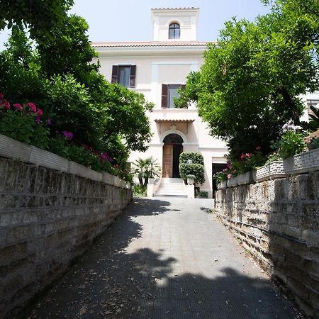 Domus Cordara - Splendido Appartamento Nel Verde Roma Esterno foto